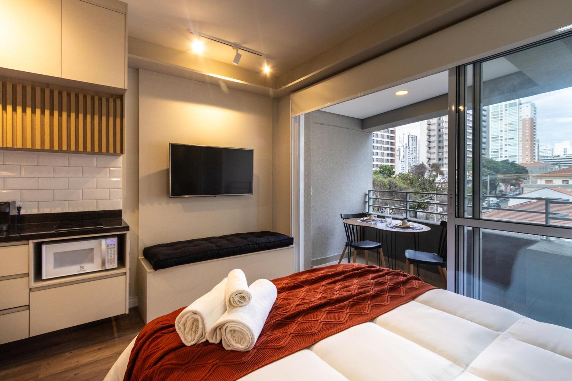 Staycy - Perdizes Em Localizacao *